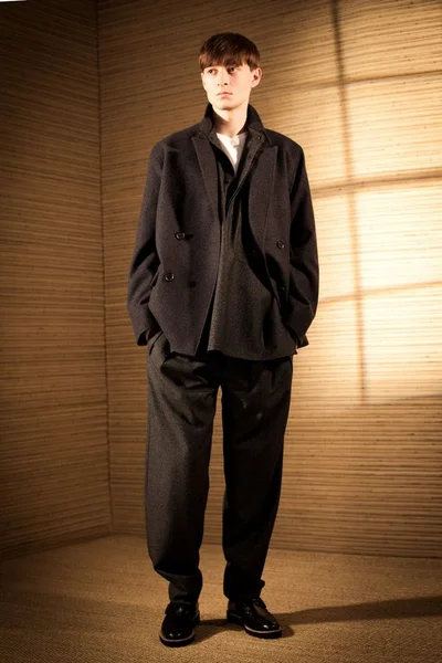 Look 8